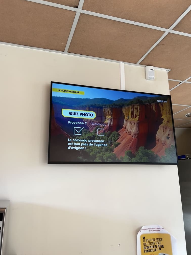 Écrans de communication interne : stratégie éditoriale chez CERP